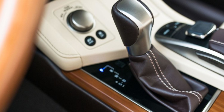 Lexus ES 350 e ES 300H: Requinte nipónico. 33