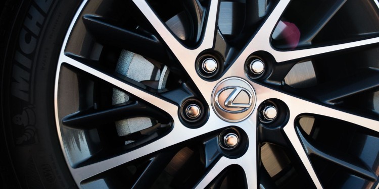 Lexus ES 350 e ES 300H: Requinte nipónico. 25