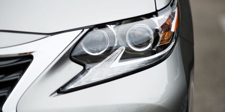 Lexus ES 350 e ES 300H: Requinte nipónico. 23