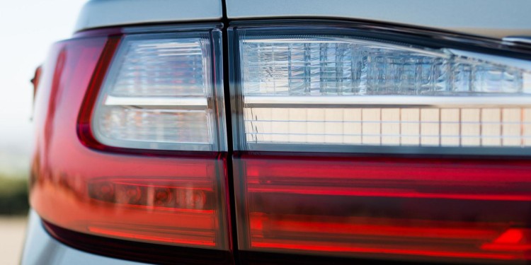 Lexus ES 350 e ES 300H: Requinte nipónico. 18