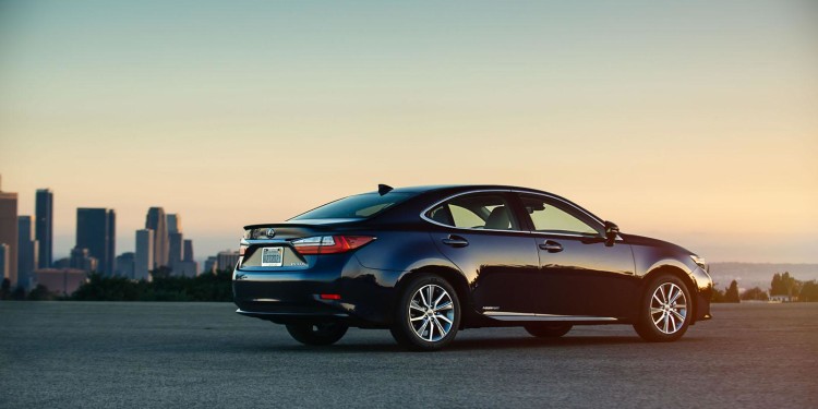 Lexus ES 350 e ES 300H: Requinte nipónico. 51