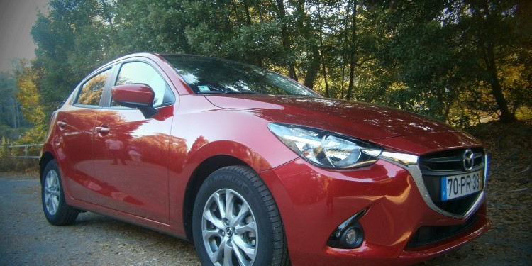 Mazda 2 1.5 SKYACTIV: Um utilitário rebelde. 39