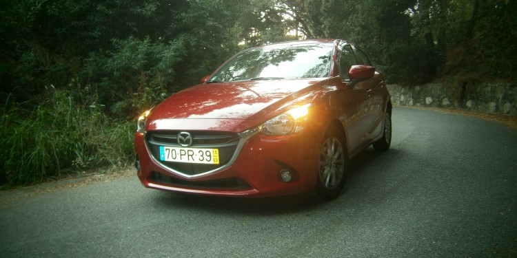 Mazda 2 1.5 SKYACTIV: Um utilitário rebelde. 13