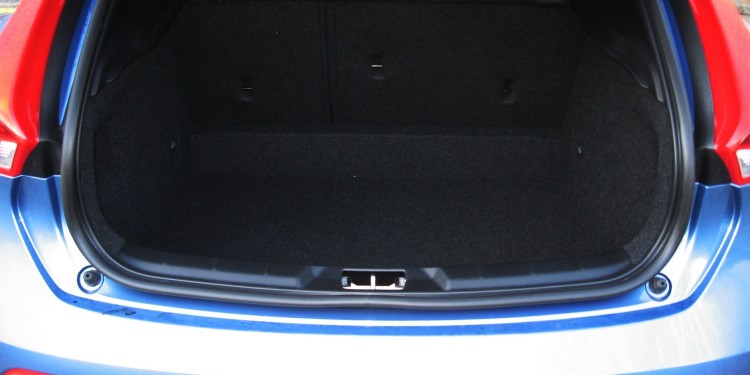 Volvo V40 D2: Um verdadeiro "Premium". 53