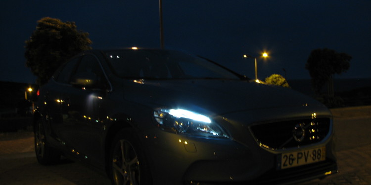 Volvo V40 D2: Um verdadeiro "Premium". 29