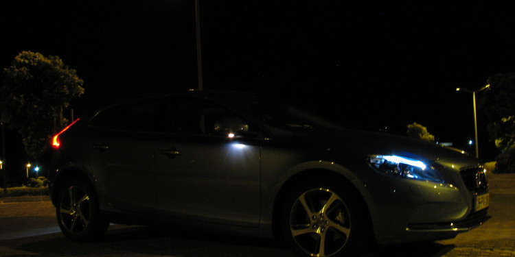 Volvo V40 D2: Um verdadeiro "Premium". 26