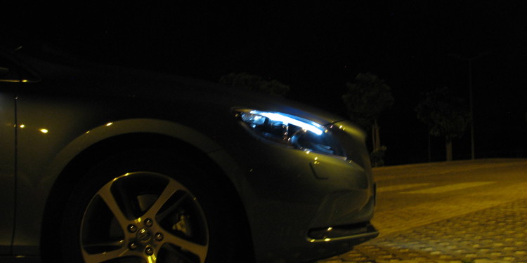 Volvo V40 D2: Um verdadeiro "Premium". 25