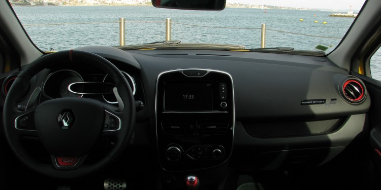 Renault Clio RS: "Mais perto da Emoção!" 79