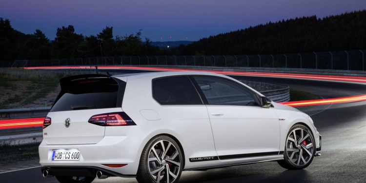 VW Golf GTI Clubsport: 265 cavalos de rebeldia! 28