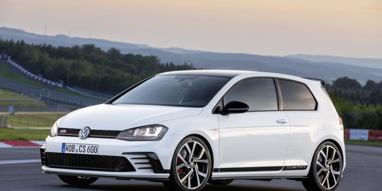 VW Golf GTI Clubsport: 265 cavalos de rebeldia! 21
