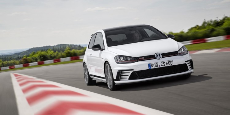 VW Golf GTI Clubsport: 265 cavalos de rebeldia! 17