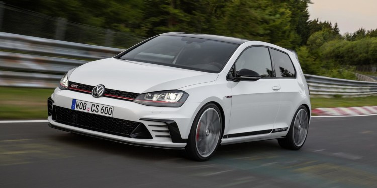 VW Golf GTI Clubsport: 265 cavalos de rebeldia! 26