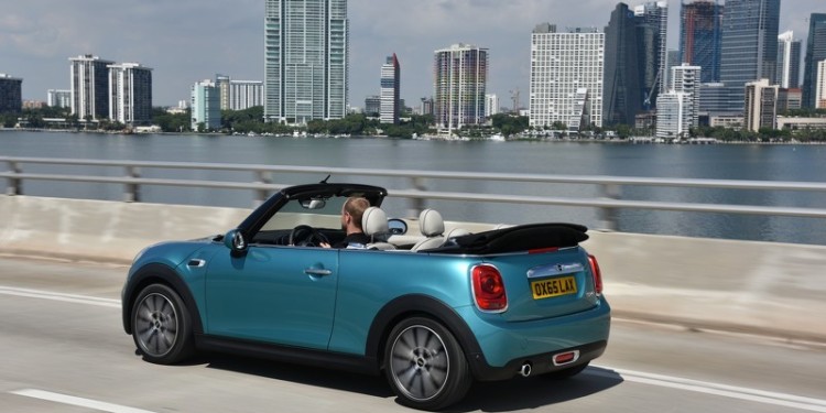 Mini Cooper perde a cabeça em Tokyo! 18