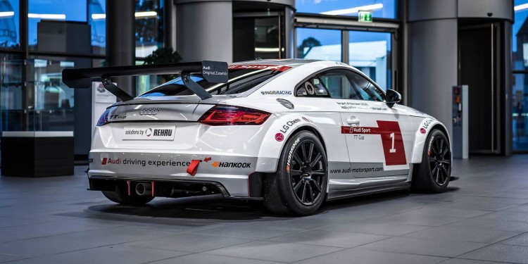 Senhoras e senhores! Apresentamos o Audi TT CUP! 17