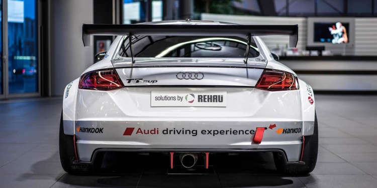 Senhoras e senhores! Apresentamos o Audi TT CUP! 14