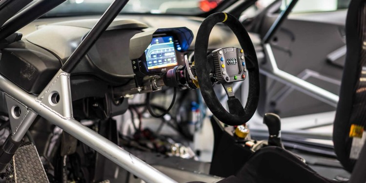 Senhoras e senhores! Apresentamos o Audi TT CUP! 13