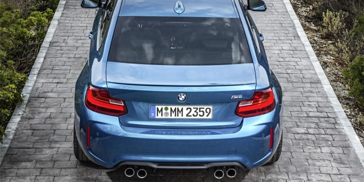 BMW M2 Coupé revelado com 365CV! 24