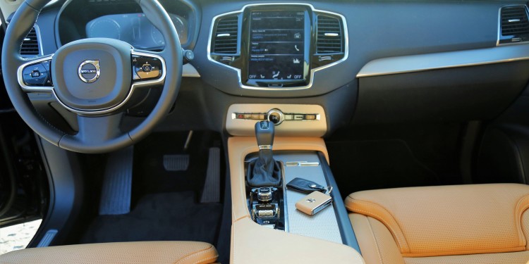 Volvo XC90 D5: Melhor que o sofá de casa! 50