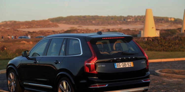 Volvo XC90 D5: Melhor que o sofá de casa! 17