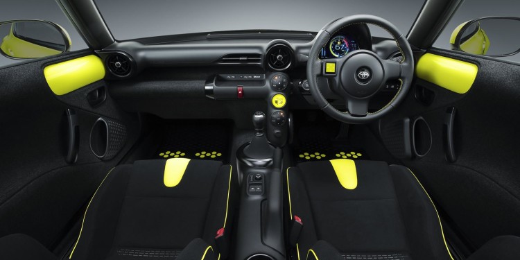 Toyota revela versão nipónica do S-FR. 26
