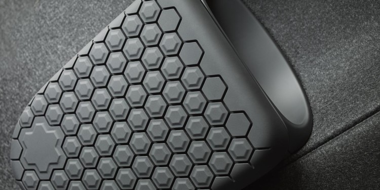 Toyota revela versão nipónica do S-FR. 24