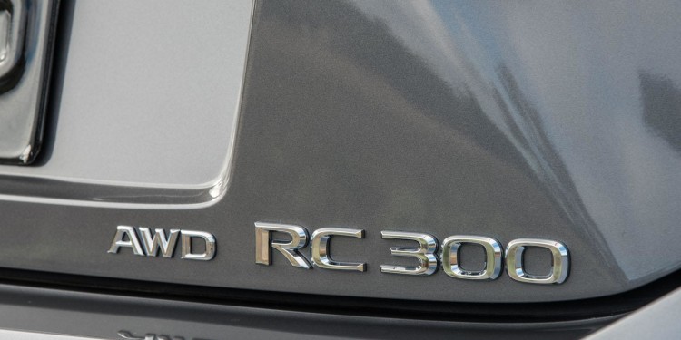 Lexus RC Coupé recebe motor Turbo. 21