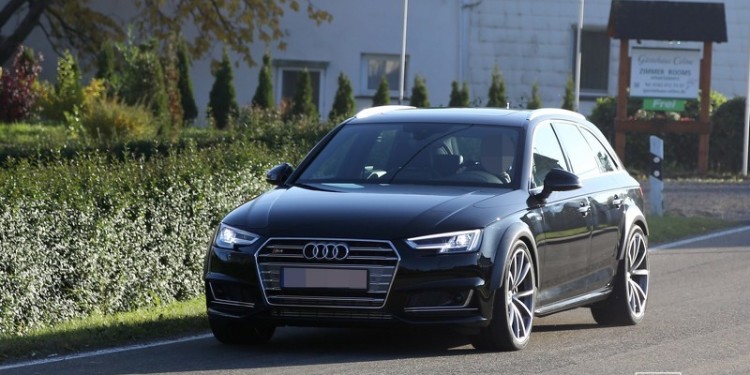 Nova Audi RS4 Avant apanhada pelas objectivas! 19