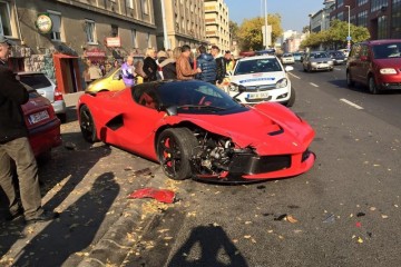 LaFerrari despista-se contra 3 carros em Budapest 14
