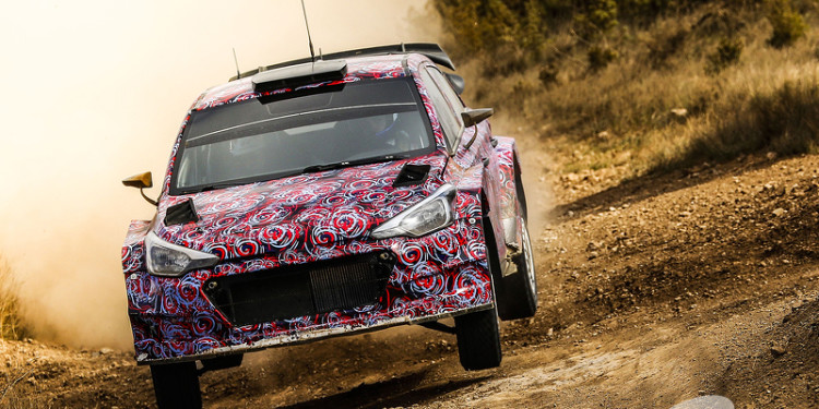 Hyundai i20 WRC pronto para enfrentar 2016!! 20