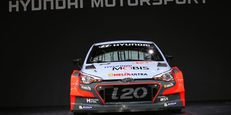 Hyundai i20 WRC pronto para enfrentar 2016!! 17