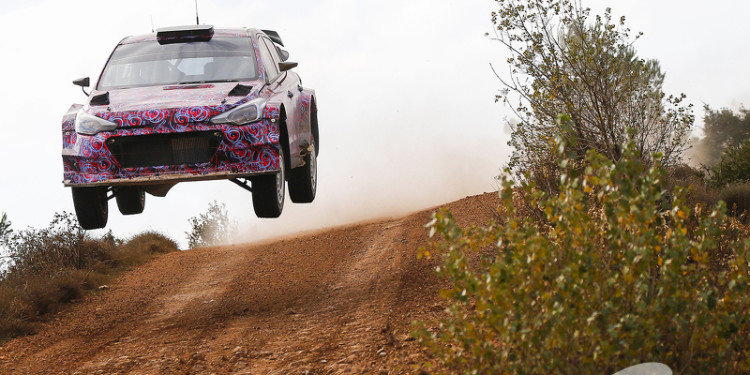 Hyundai i20 WRC pronto para enfrentar 2016!! 21