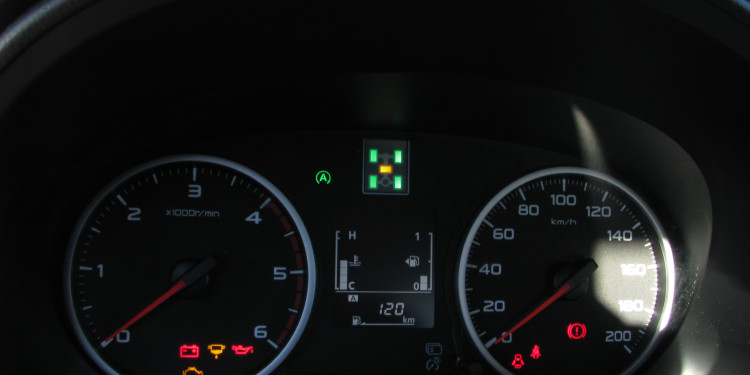 Mitsubishi L200 Strakar: A rainha dos montes! 41
