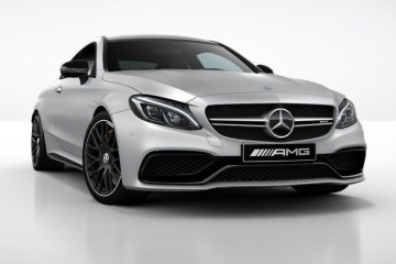 Mercedes C63 AMG Coupé recebe "Night Package". 15