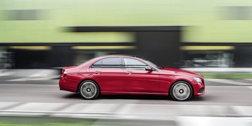 Mercedes Classe E aparece em Detroit. 29