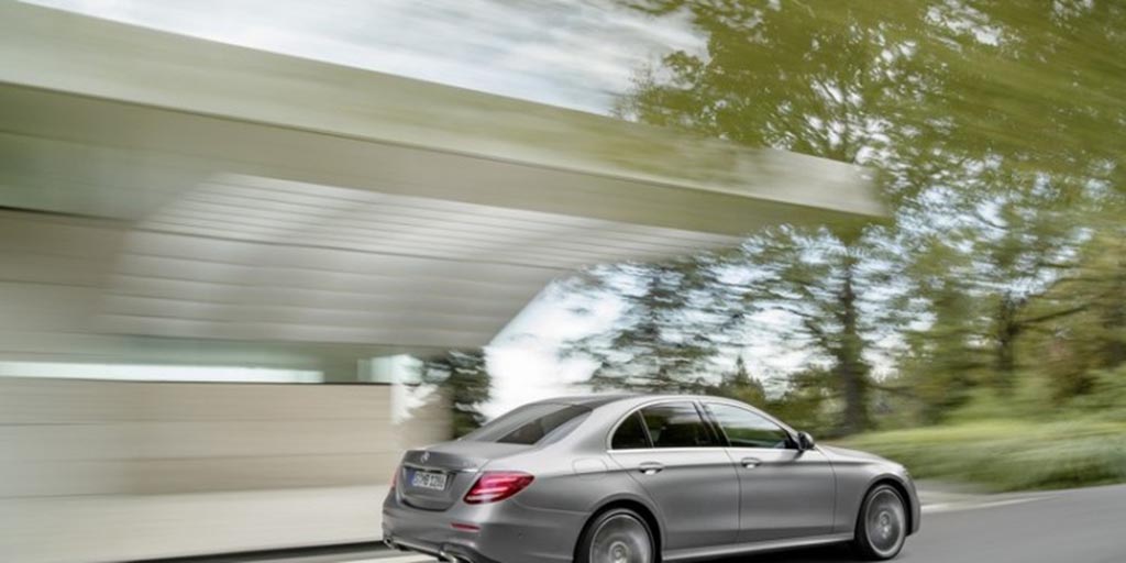 Mercedes Classe E aparece em Detroit. 30