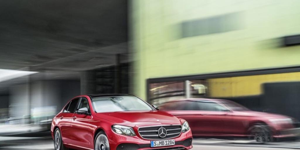 Mercedes Classe E aparece em Detroit. 27