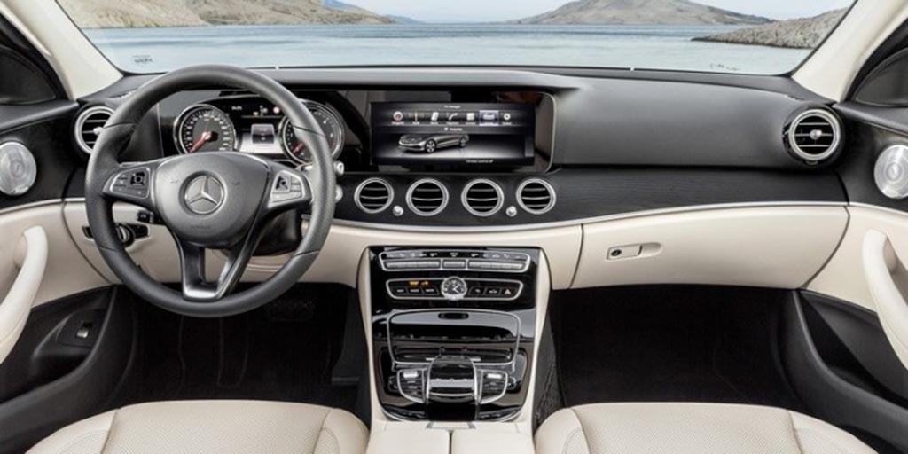 Mercedes Classe E aparece em Detroit. 20