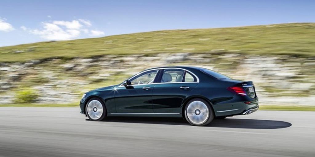 Mercedes Classe E aparece em Detroit. 15