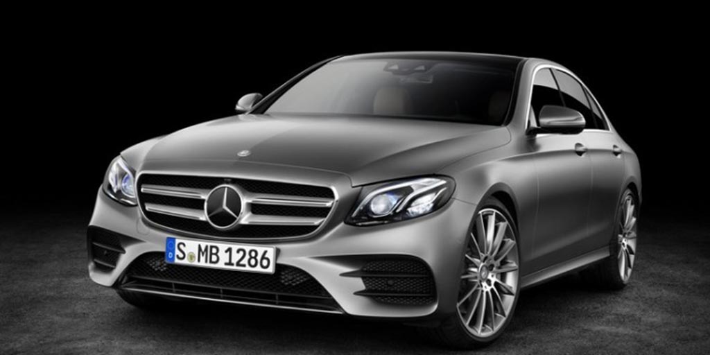 Mercedes Classe E aparece em Detroit. 13