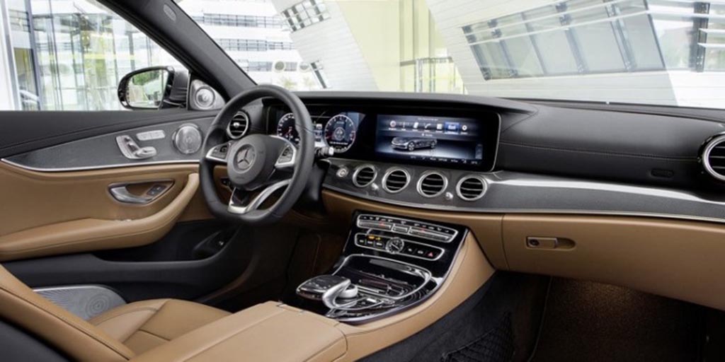 Mercedes Classe E aparece em Detroit. 32