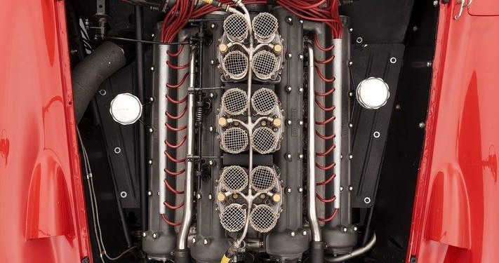 Ferrari 335 Sport Scaglietti de 1957 é o automóvel mais caro do mundo! 15