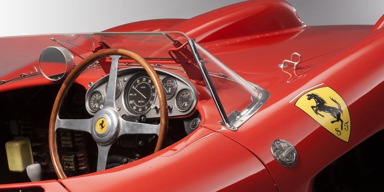 Ferrari 335 Sport Scaglietti de 1957 é o automóvel mais caro do mundo! 14