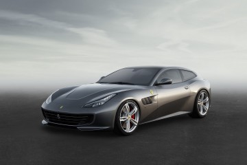 O Ferrari GTC4Lusso é o substituto do Ferrari FF! 14
