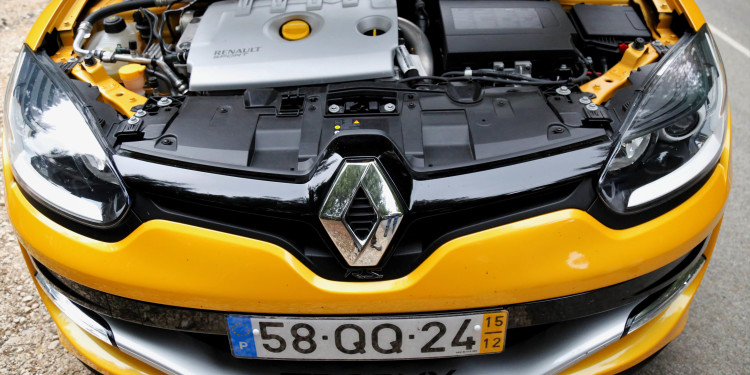 Renault Mégane RS Trophy 275: Máquina de emoções! 46