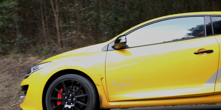 Renault Mégane RS Trophy 275: Máquina de emoções! 24