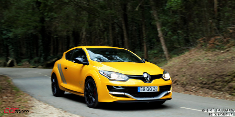 Renault Mégane RS Trophy 275: Máquina de emoções! 21