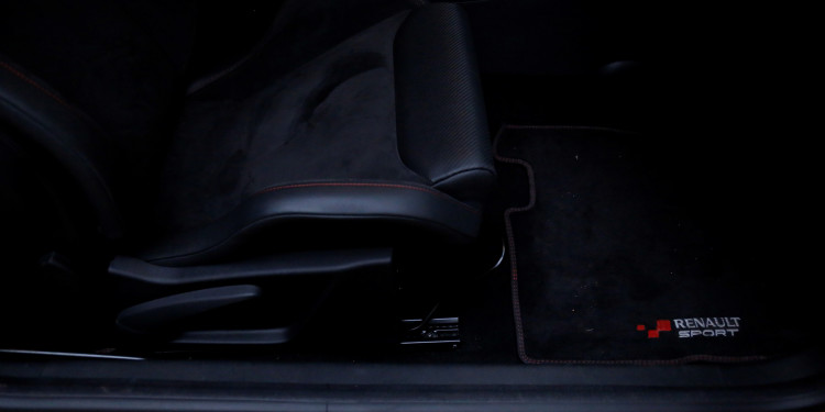 Renault Mégane RS Trophy 275: Máquina de emoções! 40