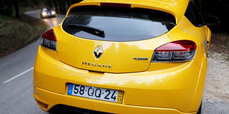 Renault Mégane RS Trophy 275: Máquina de emoções! 47