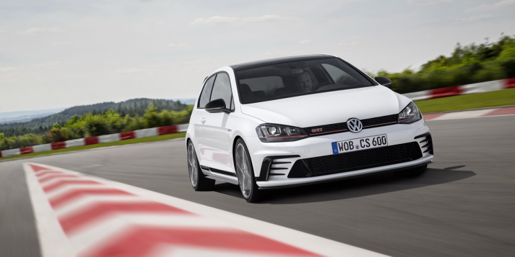 VW Golf GTI Clubsport Lightweight: Anti Type-R! 15