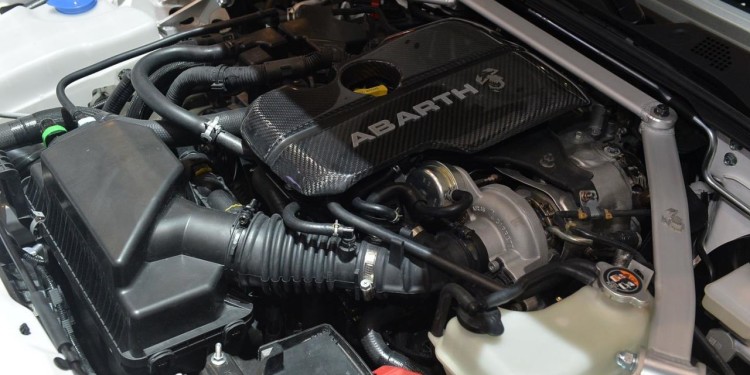 Fiat 124 Spider picado pelo escorpião em Genebra! 34